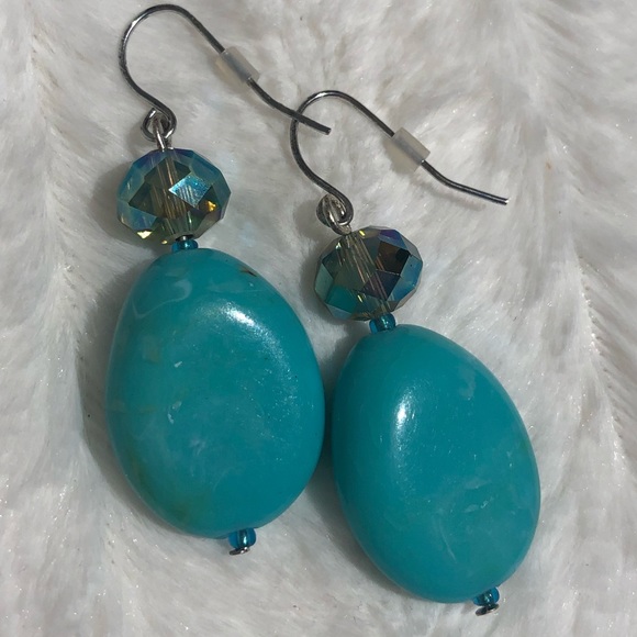 Teal colored drop classic earrings - Picture 2 of 4